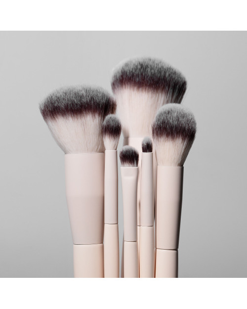 INGLOT 40 YEARS OF CELEBRATING YOUR BEAUTY Brush Set