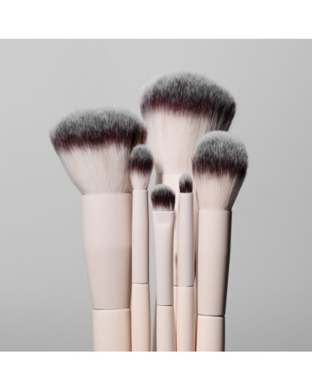 INGLOT 40 YEARS OF CELEBRATING YOUR BEAUTY Brush Set