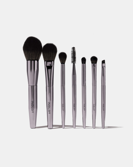 Набір із 7 пензлів INGLOT у футлярі з дзеркалом