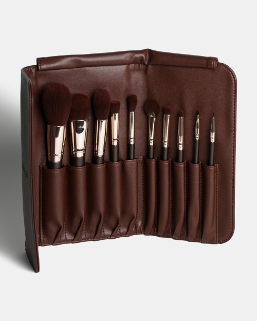 Набір із 10 пензлів INGLOT Brush Set in Case Chocolate Набір із 10 пензлів INGLOT Brush Set in Case Chocolate