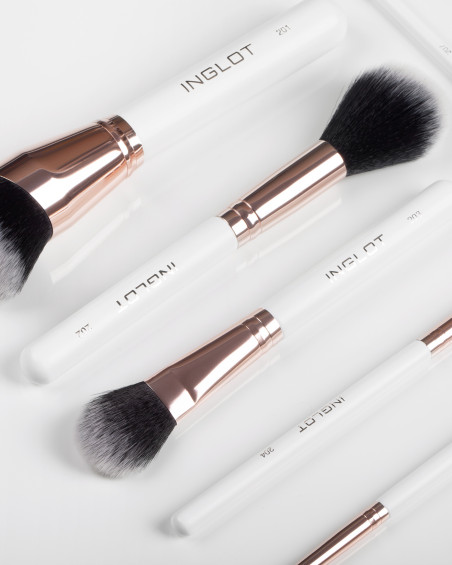 Пензель для пудри й контурингу INGLOT PLAYINN 203