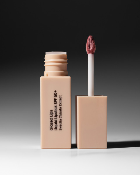 Нові відтінки Glazed Lips SPF 50+: блиск, колір і захист